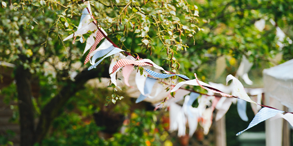 7 Ways to Make a Garden Magical